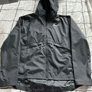 black nike running jacket
